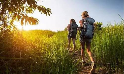 定制游和半自由行的区别是什么_半定制旅游